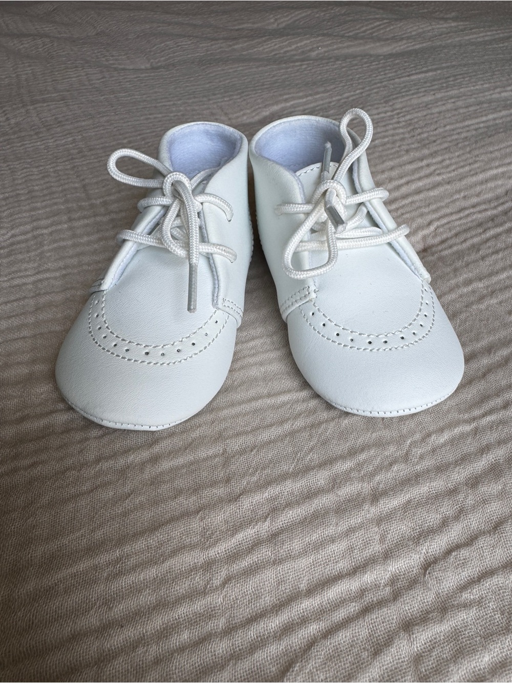 Benny Leather Brogue Oxford Crib Shoe - Infant Size 4